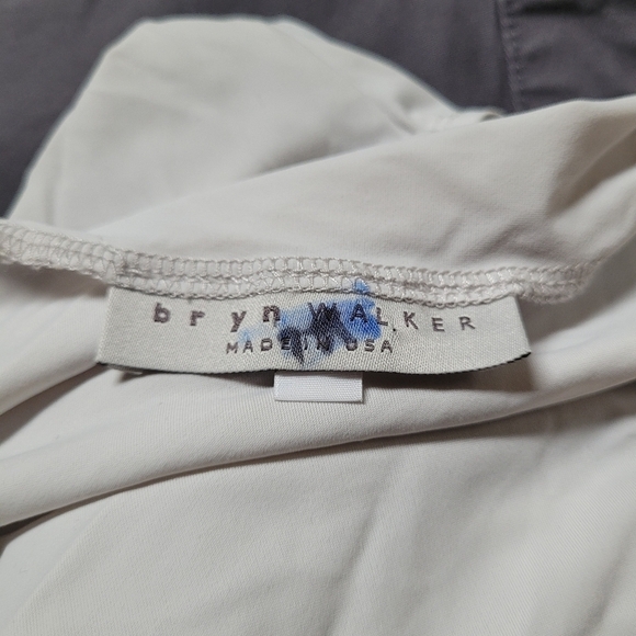 Bryn Walker Light Grey Batwing Style Shirt - Picture 3 of 6